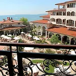 Helena Vip Villas&suites - Half Board *
