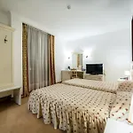 Helena Vip Villas&suites - Half Board *