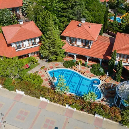 Helena Vip And Villa