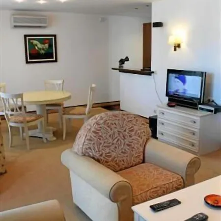 Vila Helena Vip And *