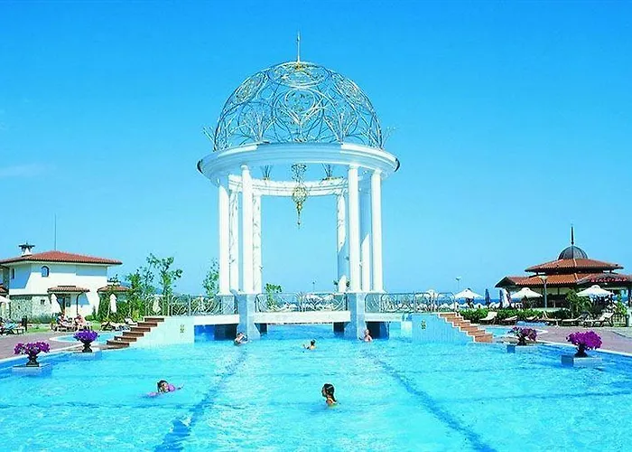 Helena Vip And Villa *